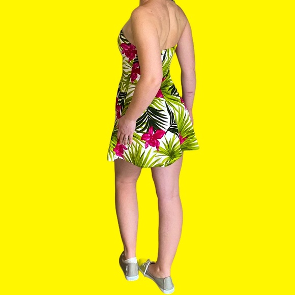 Strapless Sweetheart Tropical Skater Dress, Figure Flattering - Picture 4 of 10